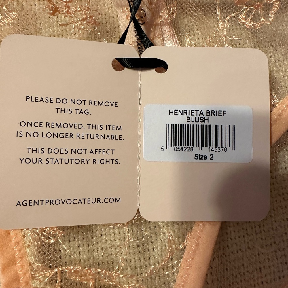 Agent Provocateur Blush Lace Bra Set - Picture 10 of 10